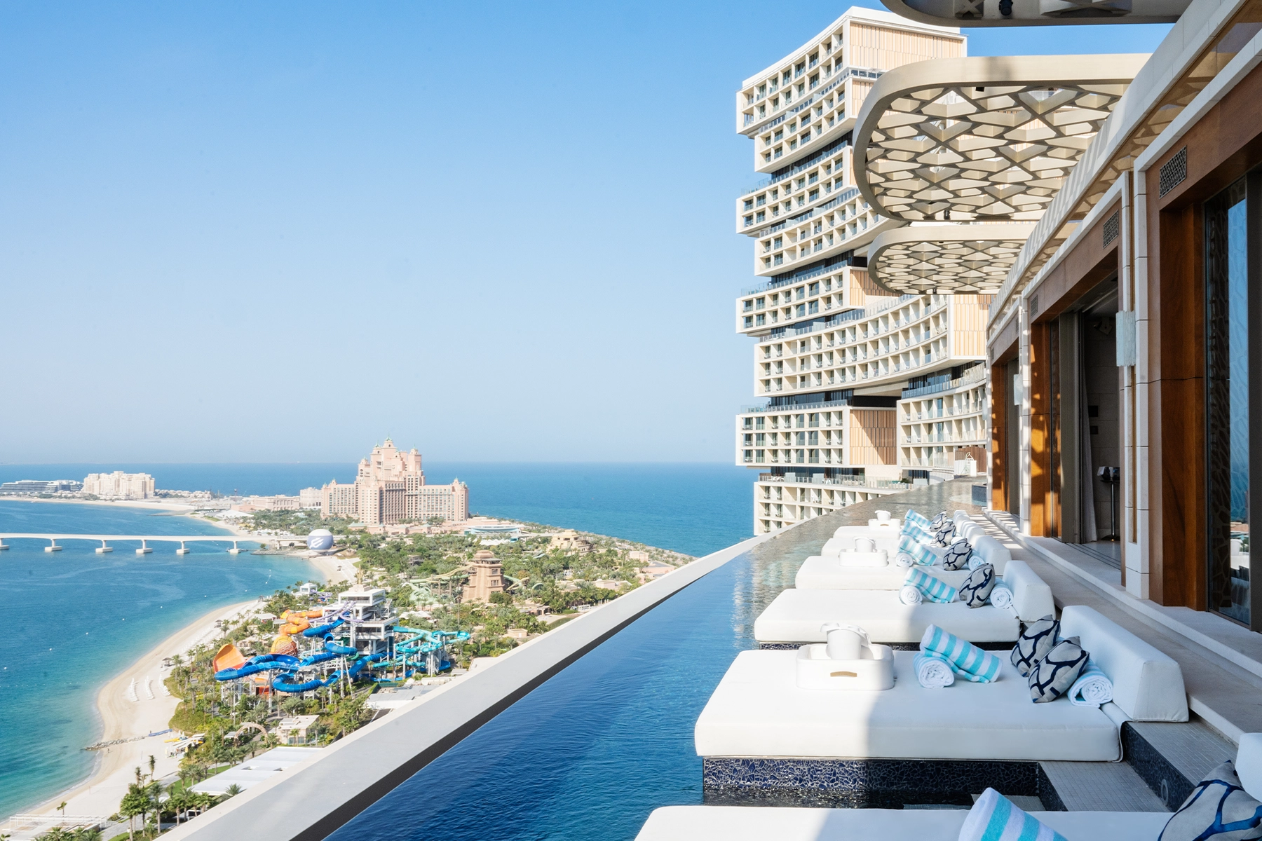 Cloud 22 infinity pool bij het Atlantis the Royal hotel in Dubai