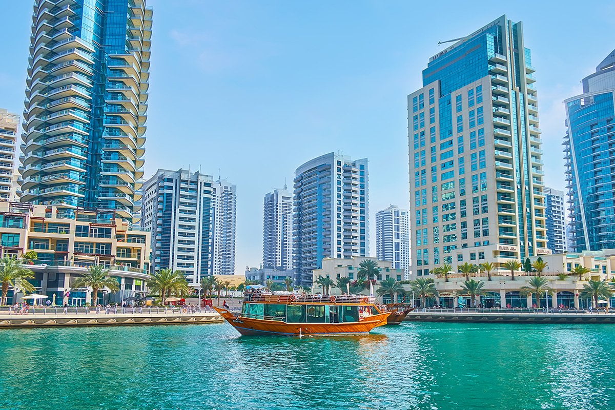 Dhow diner cruise door de Dubai Marina